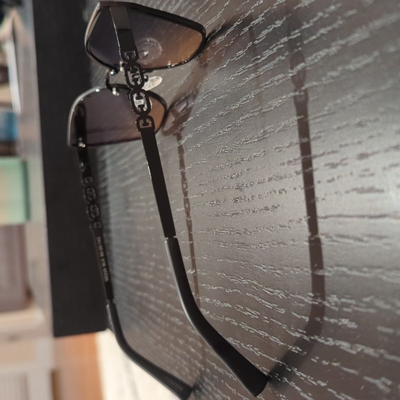 Sam Edelman Sunglasses - Picture 2 of 4